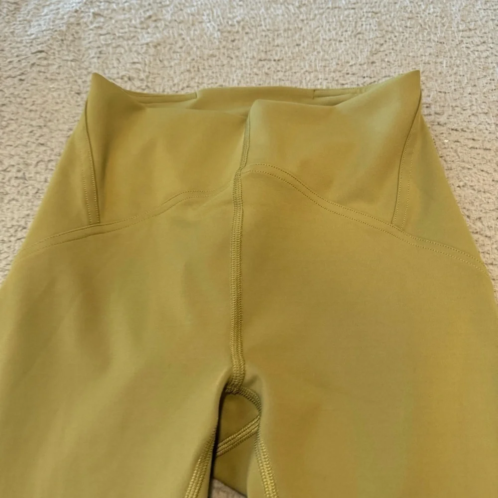 Lululemon InStill High-Rise Tight 25